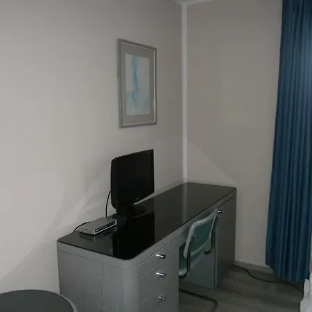 M14 Apartment *
